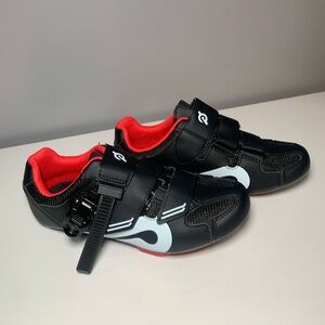 NWOT Peloton Bike Shoes Cycling Sneakers Size 38 Clip No Tie Red And Black